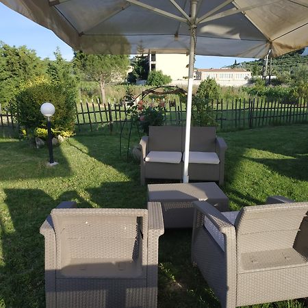 אליקאנאס Eleni'S Garden & Castello Suites מראה חיצוני תמונה